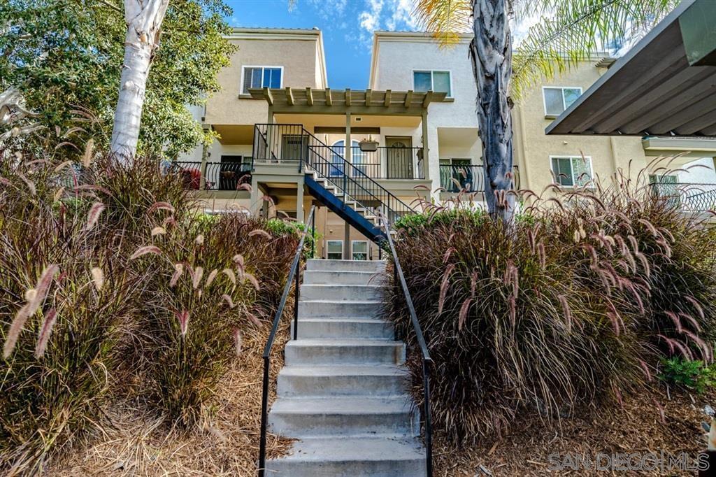 Detail Gallery Image 2 of 16 For 3625  Ash  #14,  San Diego,  CA 92105 - 2 Beds | 2 Baths