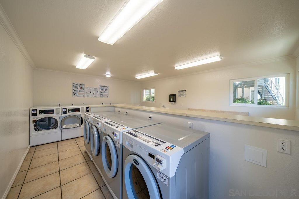 Detail Gallery Image 14 of 16 For 3625  Ash  #14,  San Diego,  CA 92105 - 2 Beds | 2 Baths