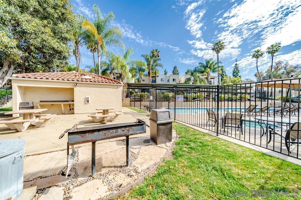 Detail Gallery Image 6 of 16 For 3625  Ash  #14,  San Diego,  CA 92105 - 2 Beds | 2 Baths