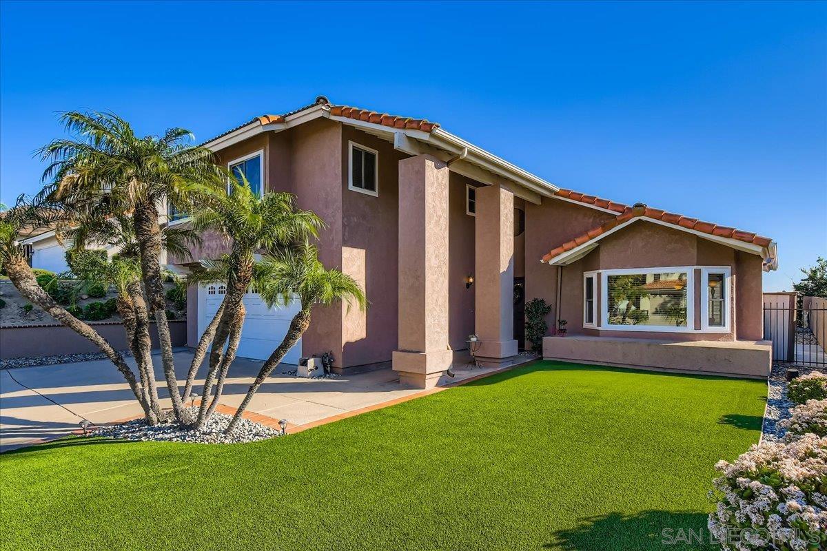 Detail Gallery Image 2 of 47 For 11729  Petirrojo Ct, San Diego,  CA 92124 - 4 Beds | 2/1 Baths