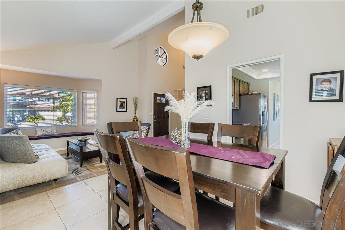 Detail Gallery Image 11 of 47 For 11729  Petirrojo Ct, San Diego,  CA 92124 - 4 Beds | 2/1 Baths