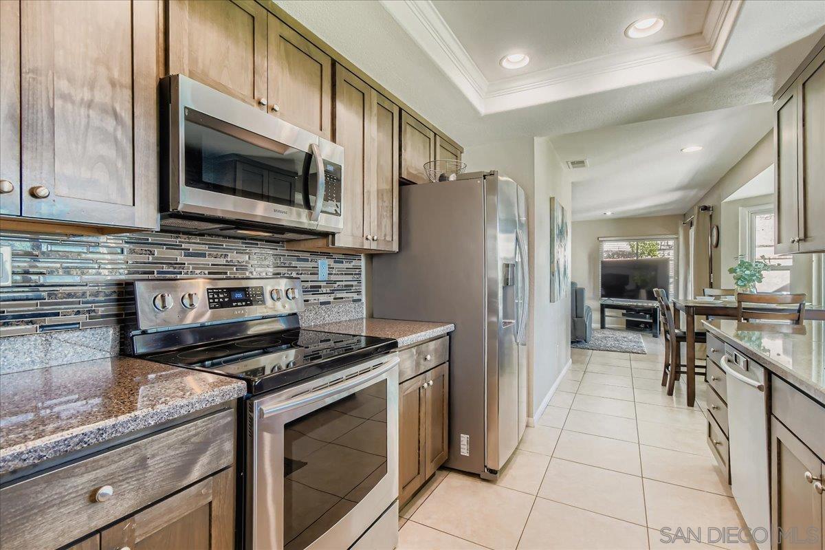 Detail Gallery Image 13 of 47 For 11729  Petirrojo Ct, San Diego,  CA 92124 - 4 Beds | 2/1 Baths
