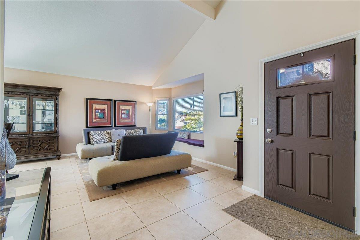 Detail Gallery Image 7 of 47 For 11729  Petirrojo Ct, San Diego,  CA 92124 - 4 Beds | 2/1 Baths