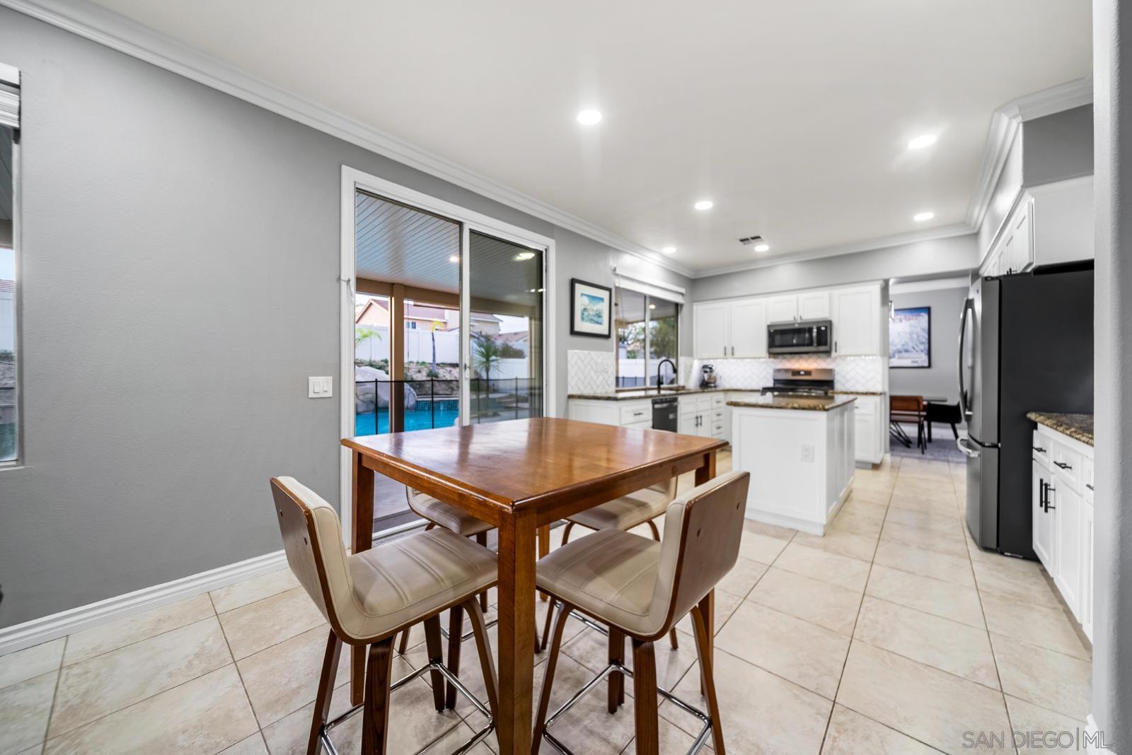 Detail Gallery Image 6 of 35 For 40597  Symphony Park Ln, Murrieta,  CA 92562 - 4 Beds | 3 Baths