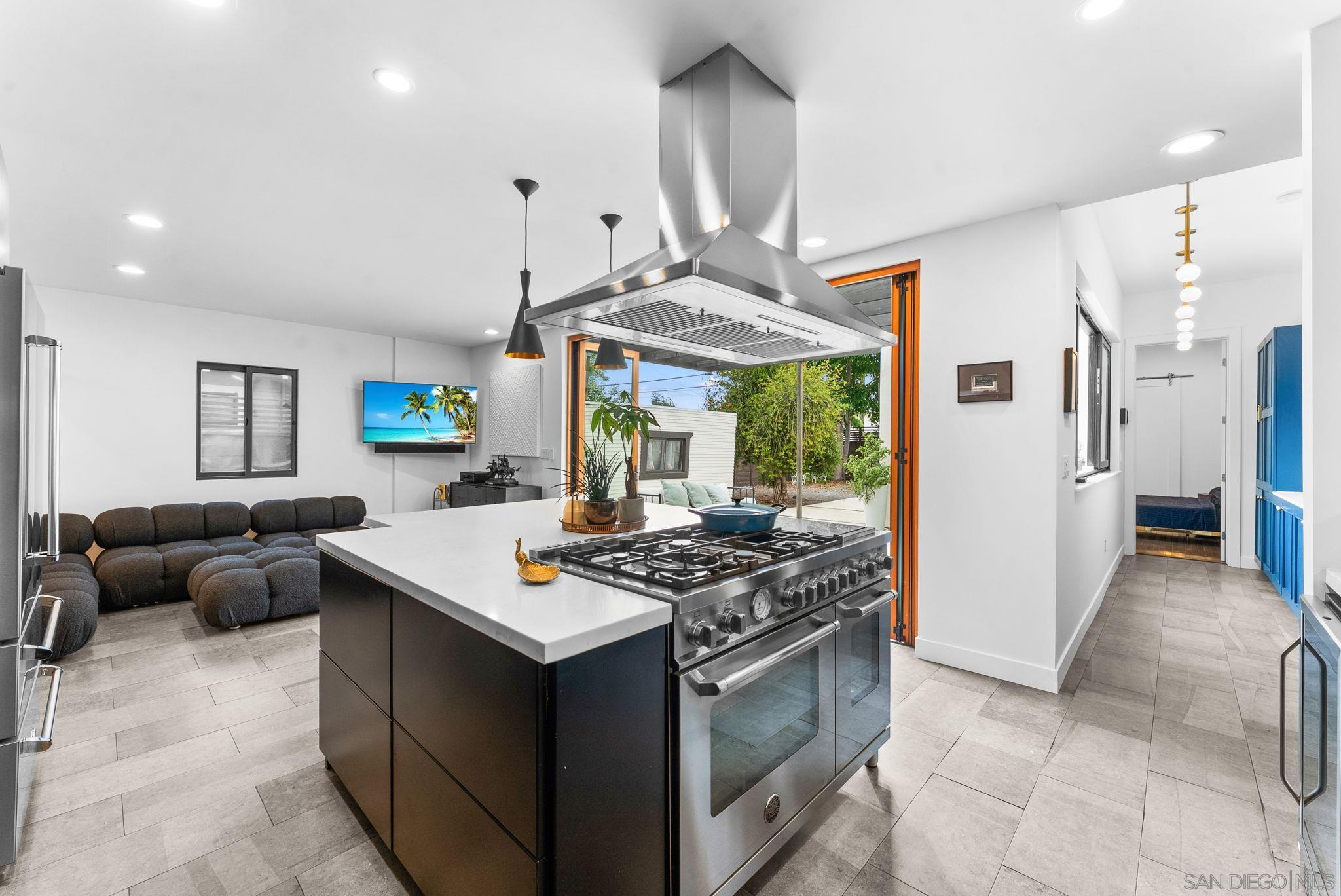 Detail Gallery Image 12 of 34 For 4944  35th St, San Diego,  CA 92116 - 3 Beds | 2 Baths