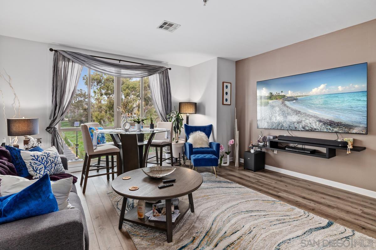 Detail Gallery Image 4 of 34 For 1501  Front St  #410,  San Diego,  CA 92101 - 1 Beds | 1 Baths