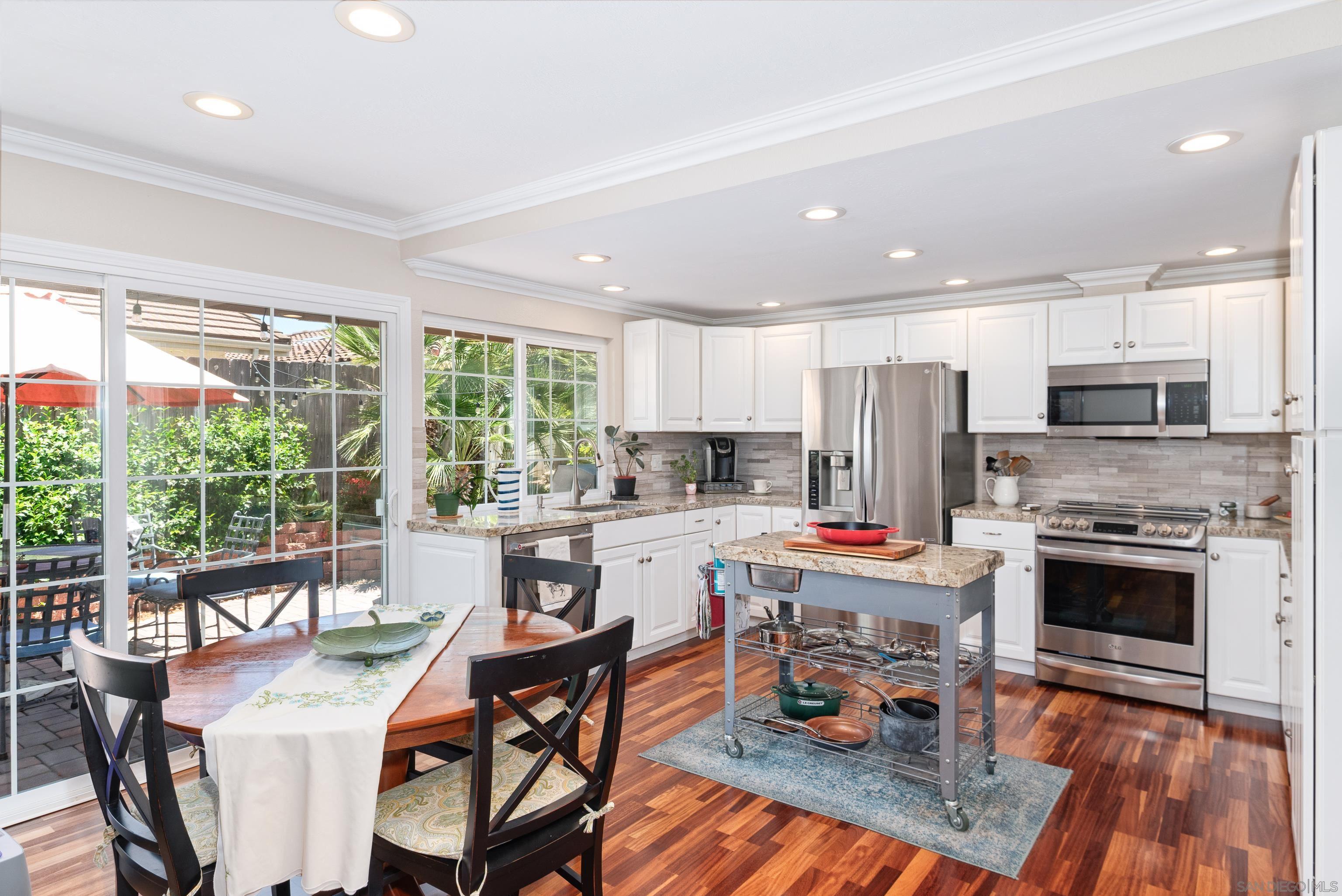 Detail Gallery Image 11 of 31 For 17525  Plaza Gitana, San Diego,  CA 92128 - 2 Beds | 2 Baths