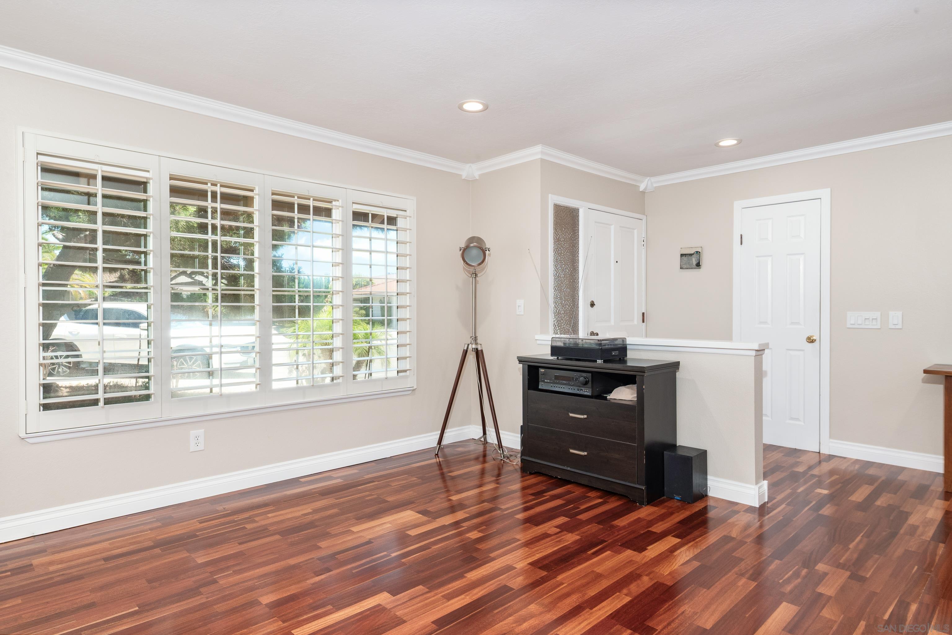 Detail Gallery Image 7 of 31 For 17525  Plaza Gitana, San Diego,  CA 92128 - 2 Beds | 2 Baths