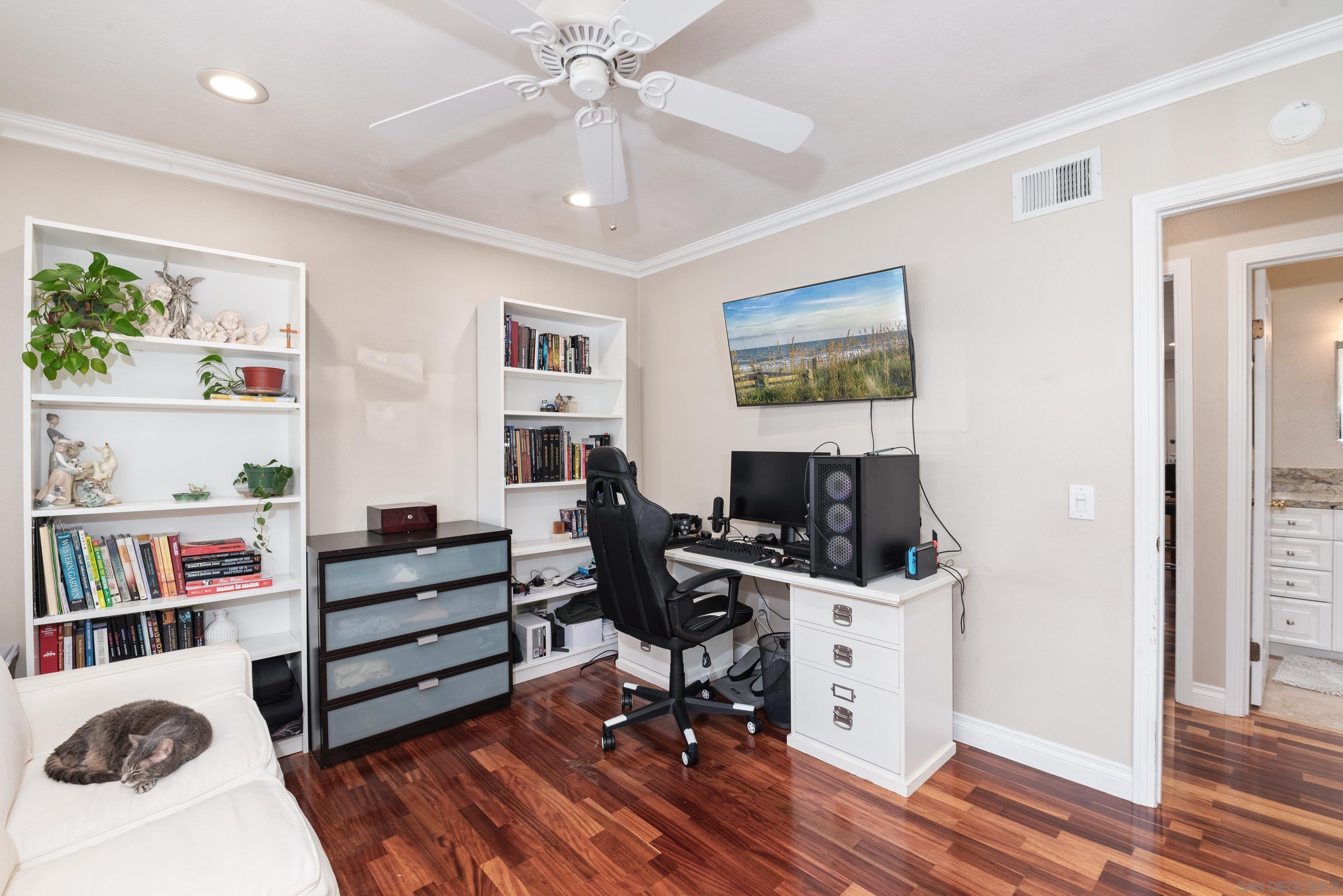 Detail Gallery Image 10 of 31 For 17525  Plaza Gitana, San Diego,  CA 92128 - 2 Beds | 2 Baths