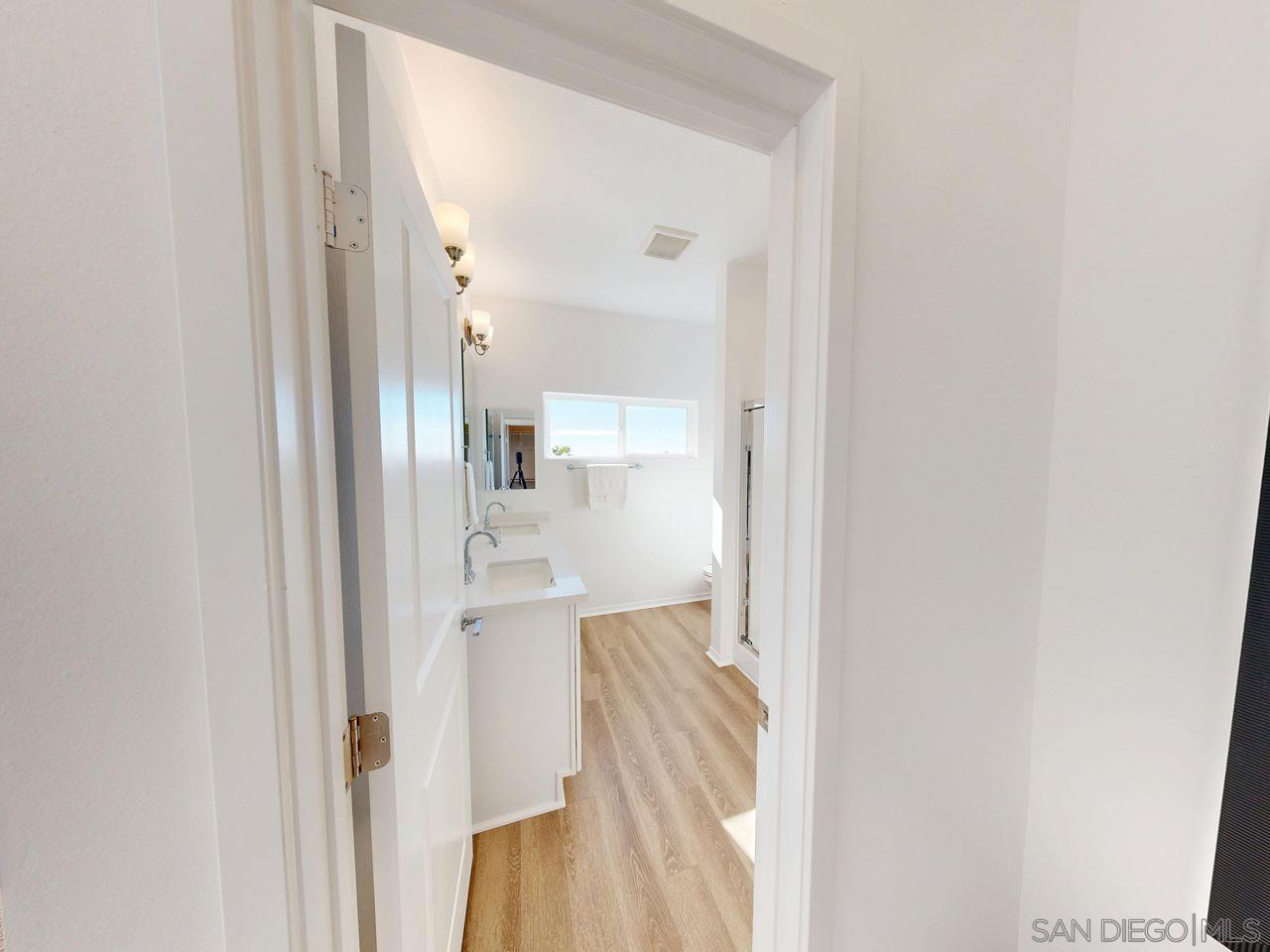 Detail Gallery Image 9 of 15 For 4980  Ocean View Blvd  #P,  San Diego,  CA 92113 - 3 Beds | 2/1 Baths