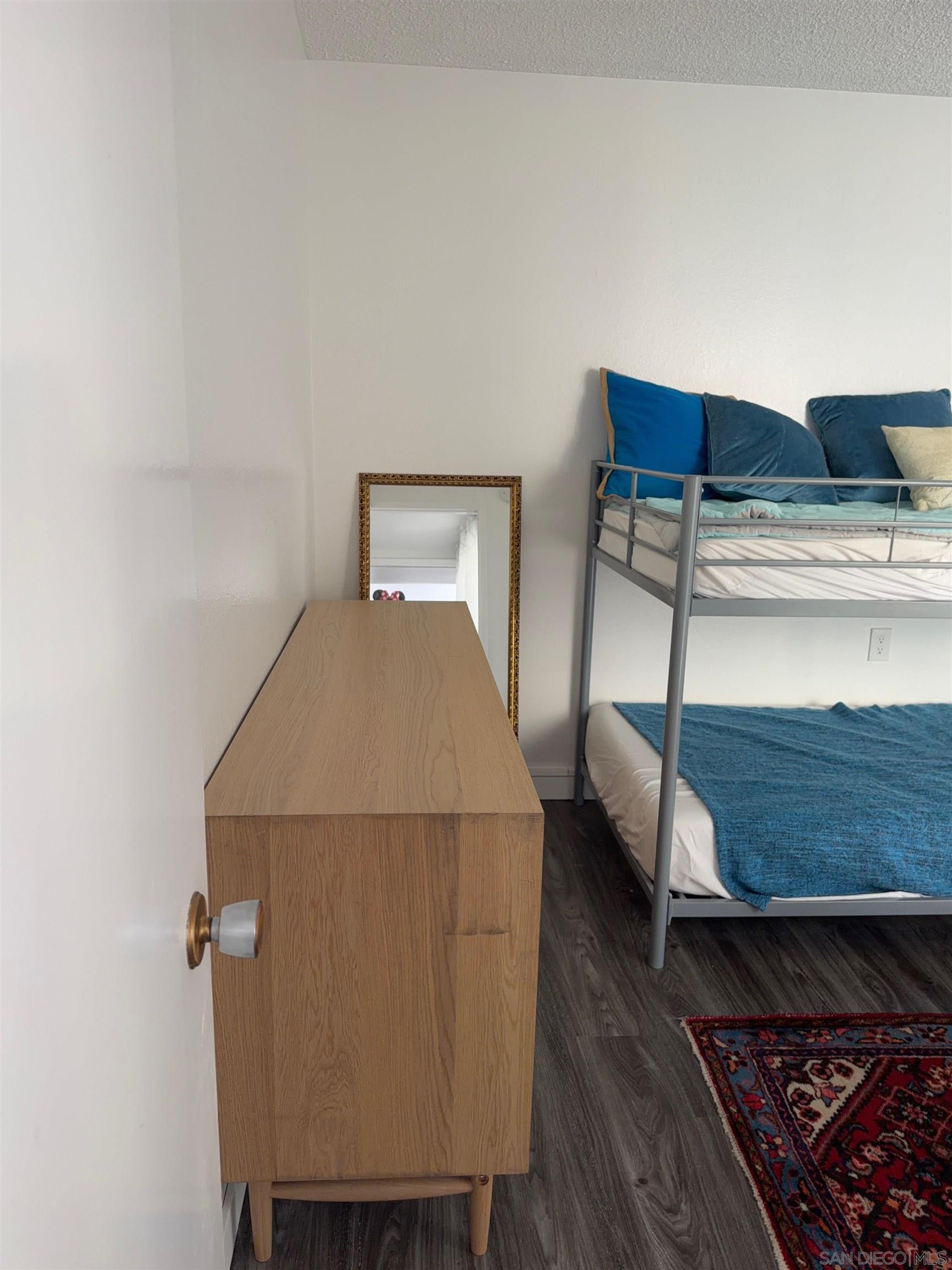 Detail Gallery Image 6 of 9 For 243  Calle Aragon, Laguna Hills,  CA 92637 - 2 Beds | 1 Baths