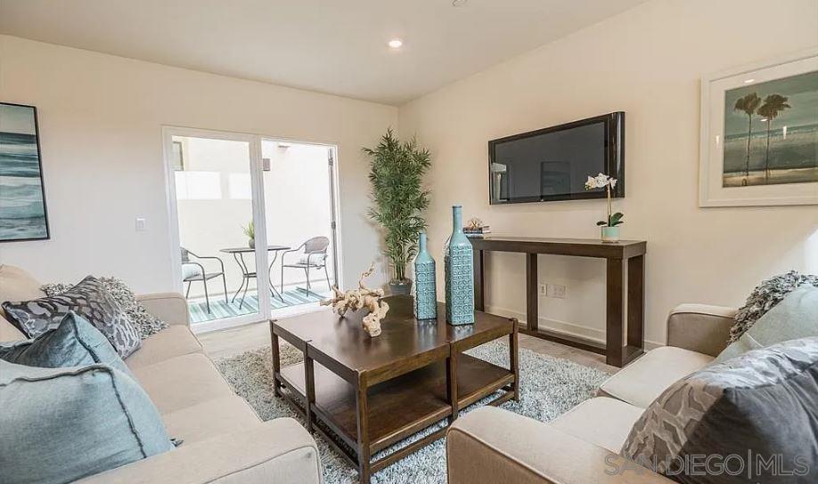 Front Image Thumbnail for SD260001728