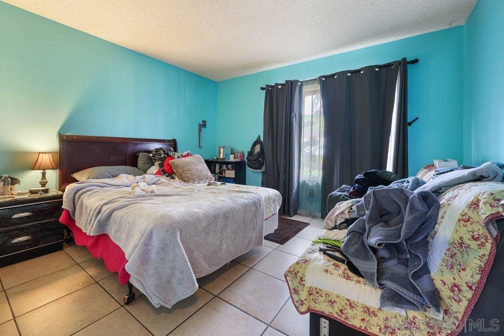 Detail Gallery Image 11 of 14 For 1050  Armacost Rd., San Diego,  CA 92114 - 3 Beds | 2 Baths