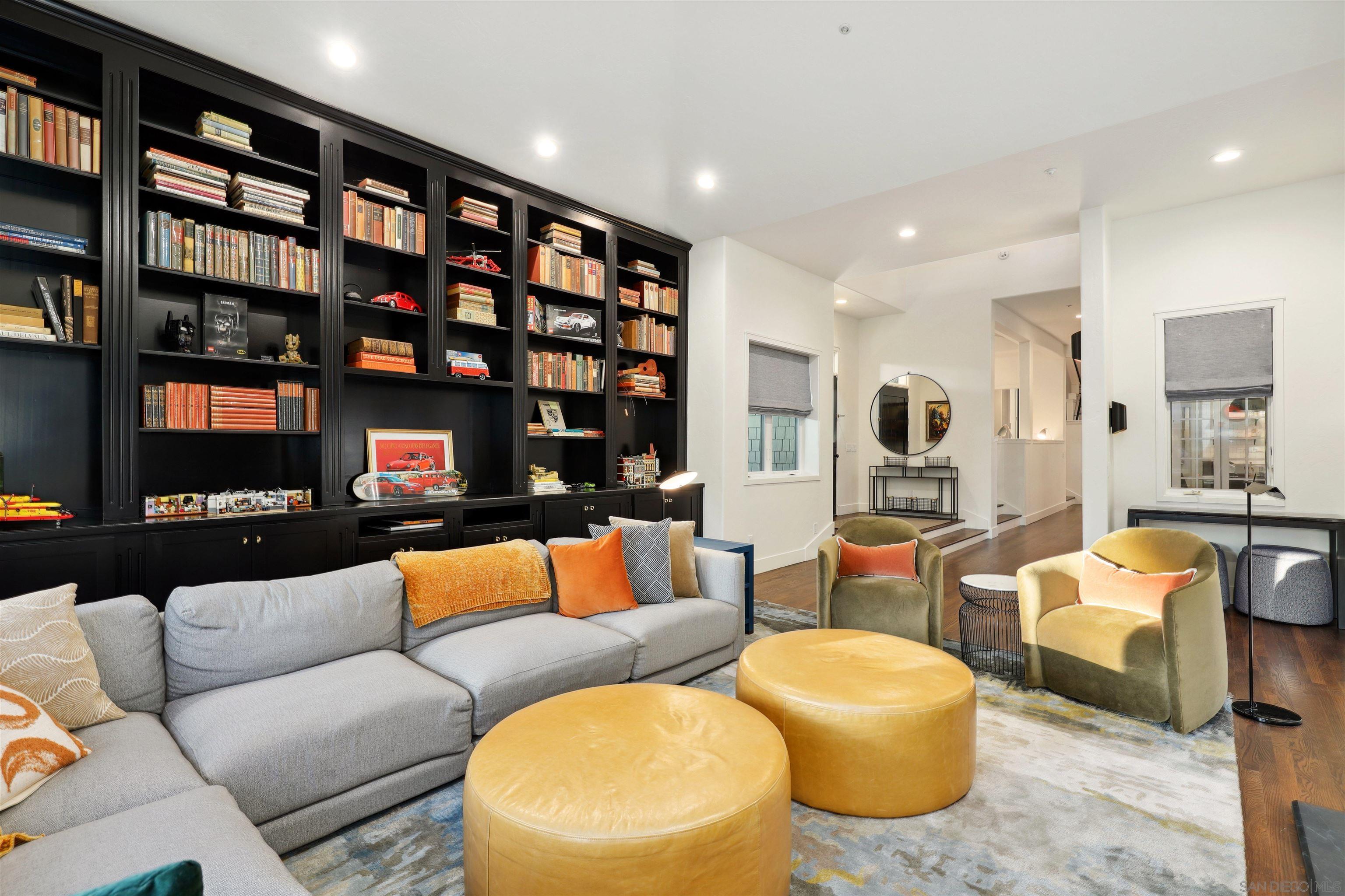 Detail Gallery Image 11 of 34 For 4525-27  Conrad Drive, La Mesa,  CA 91941 - 6 Beds | 4 Baths