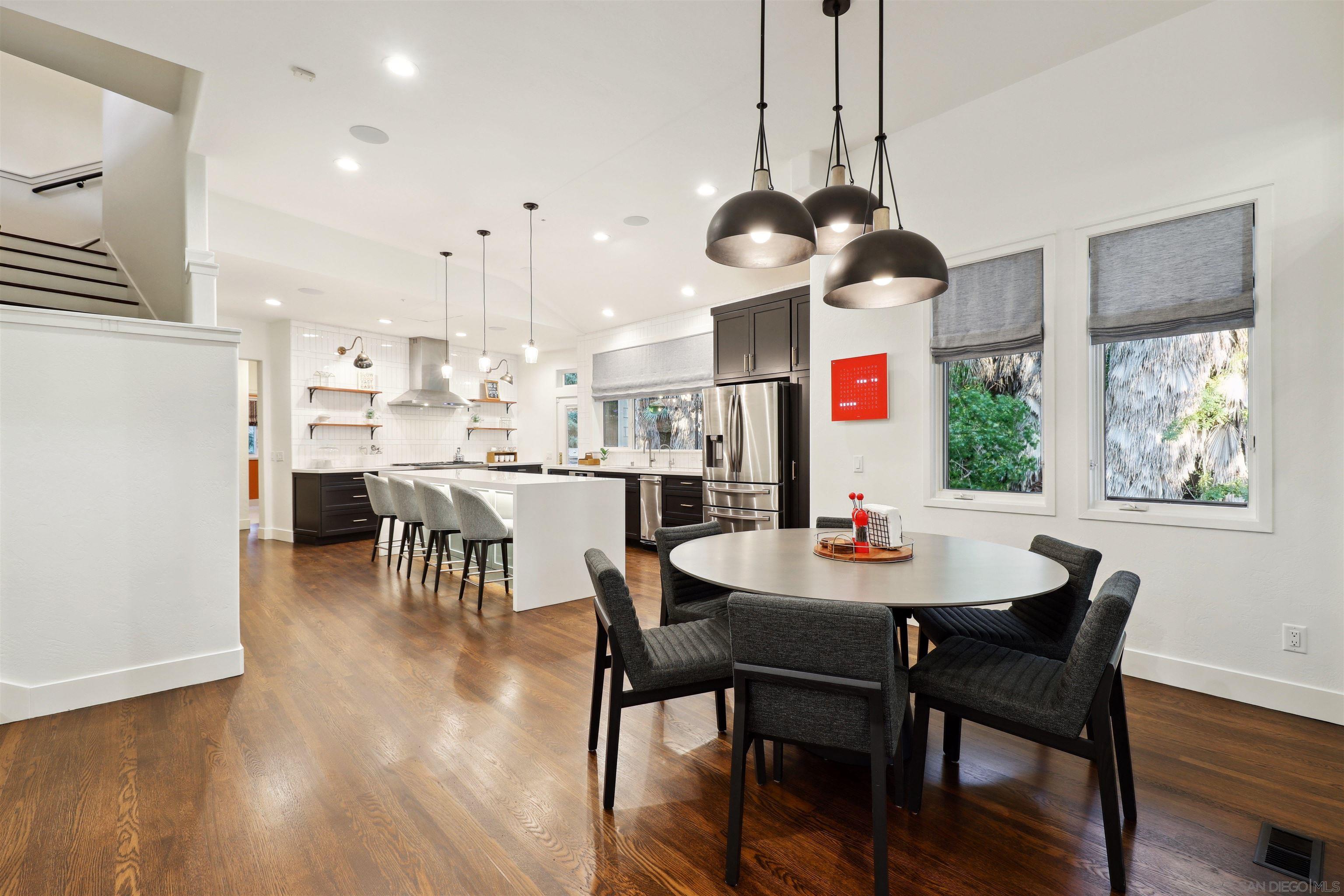 Detail Gallery Image 12 of 34 For 4525-27  Conrad Drive, La Mesa,  CA 91941 - 6 Beds | 4 Baths