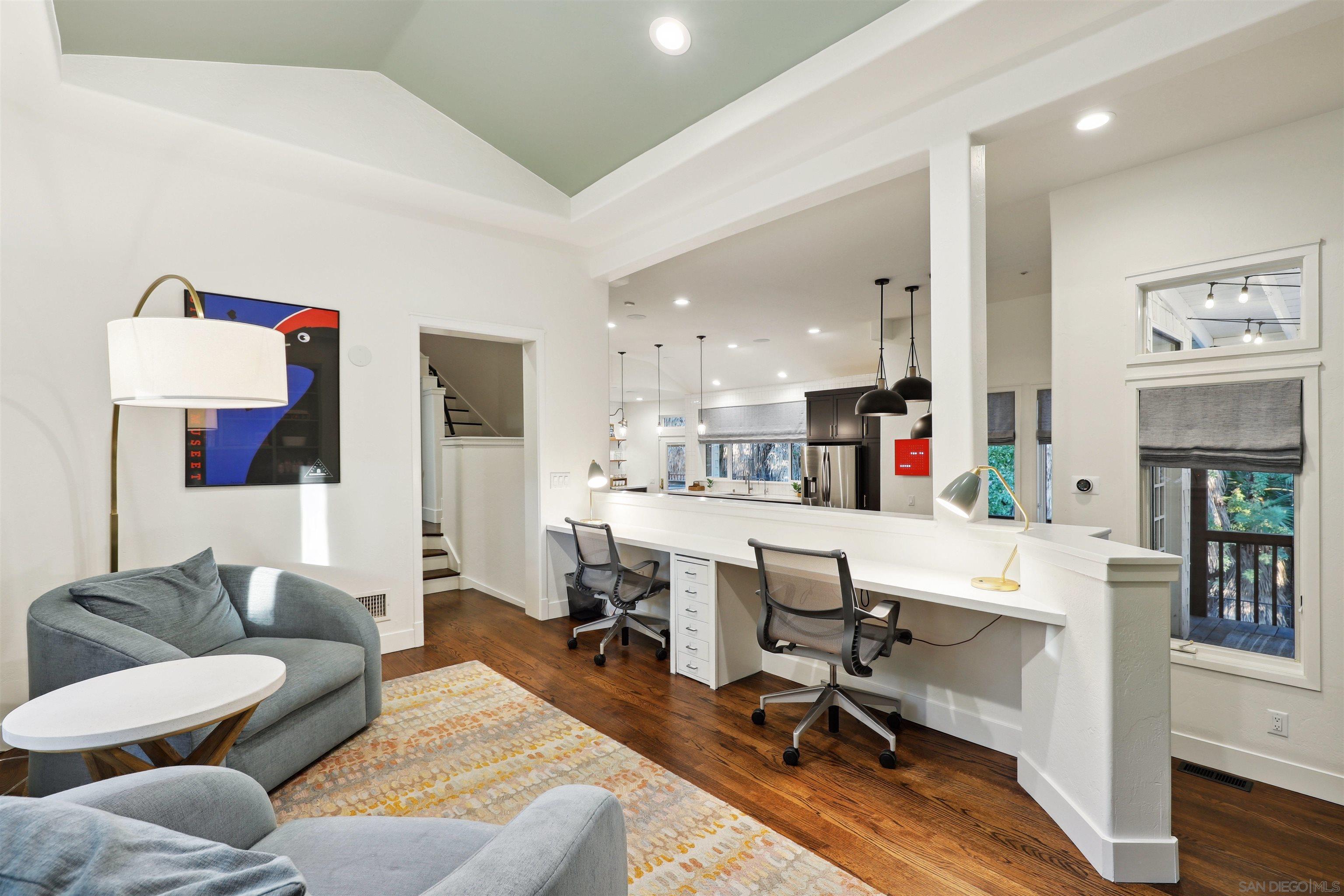 Detail Gallery Image 14 of 34 For 4525-27  Conrad Drive, La Mesa,  CA 91941 - 6 Beds | 4 Baths