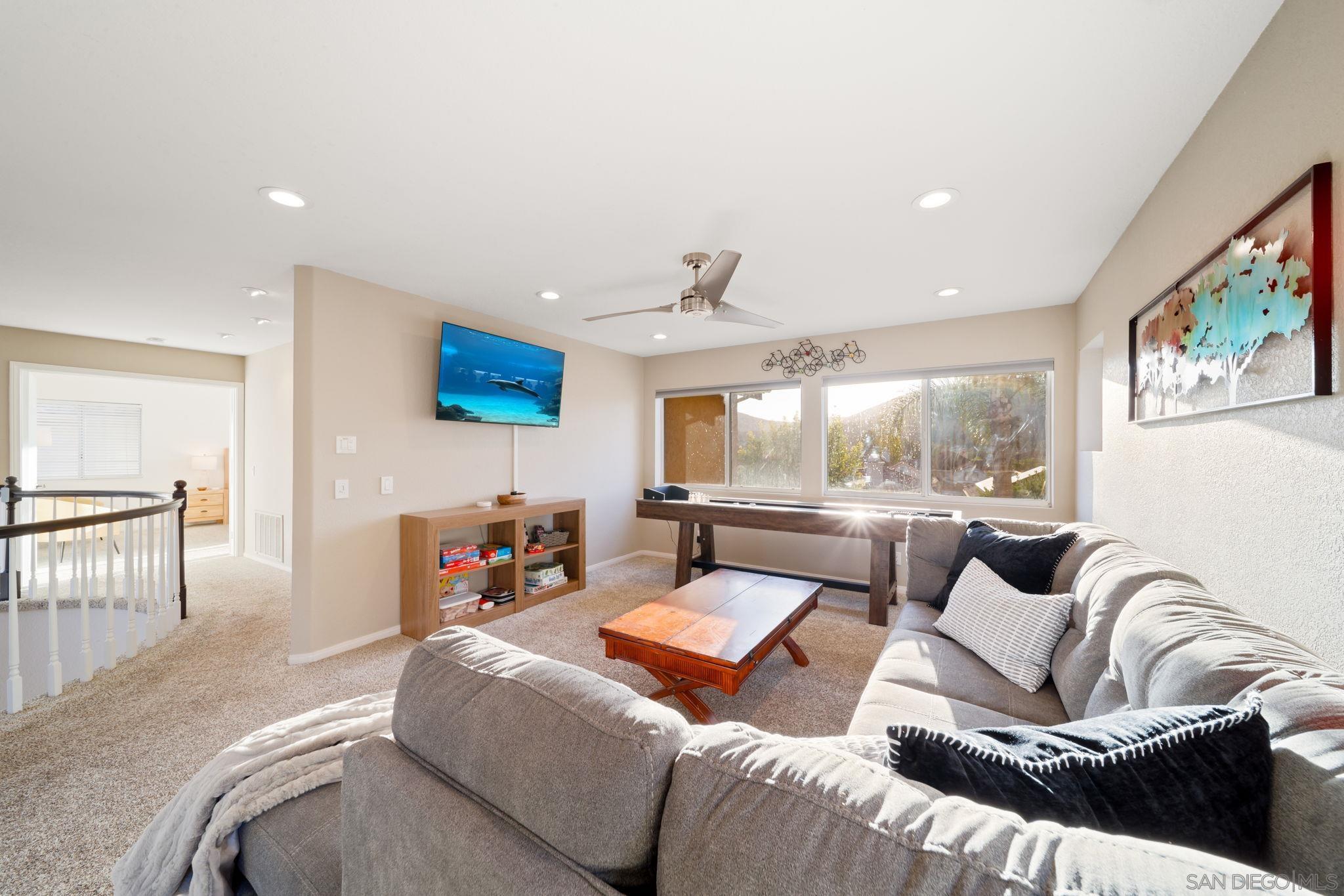 Detail Gallery Image 28 of 52 For 18106  Chieftain Ct, San Diego,  CA 92127 - 4 Beds | 3 Baths