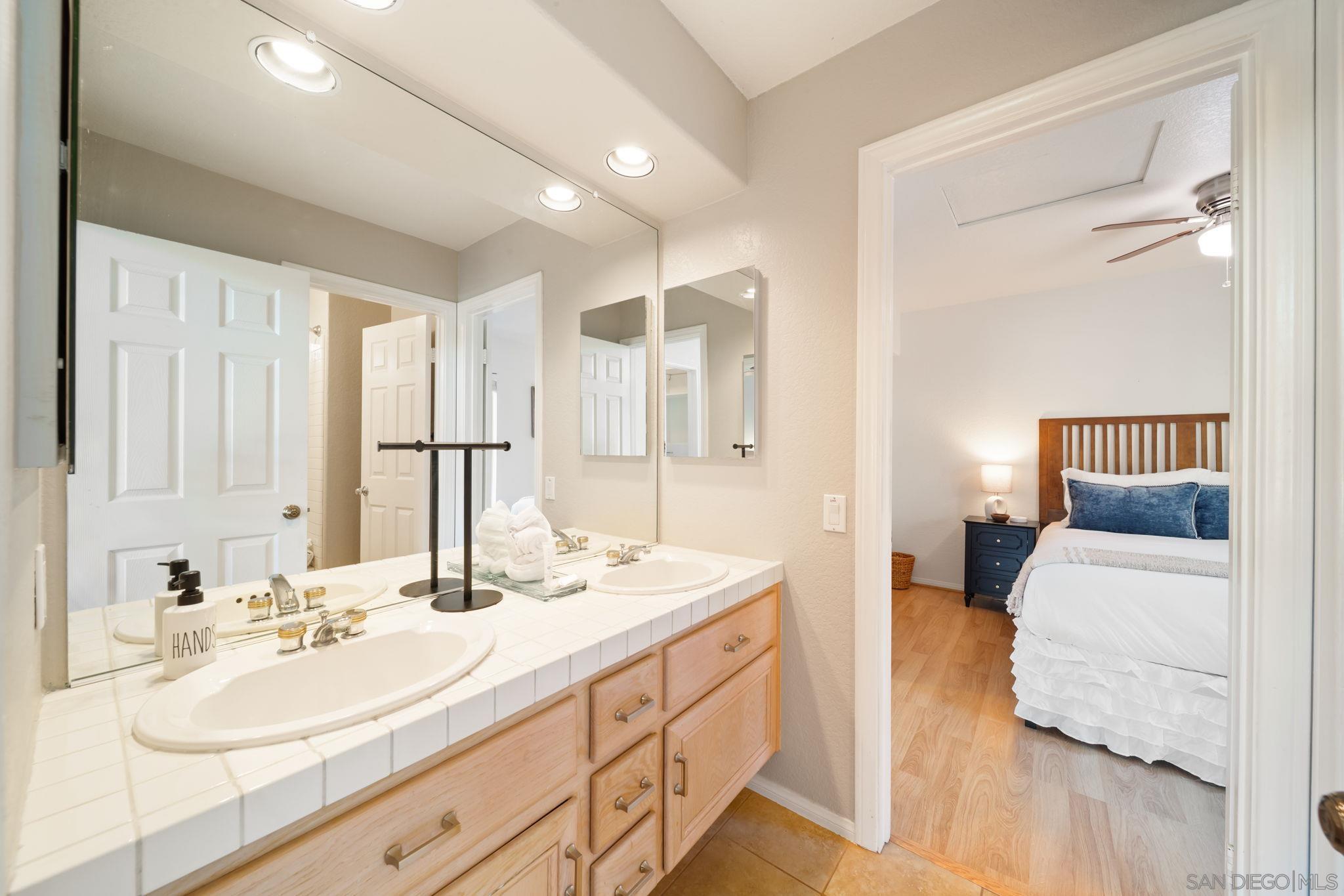 Detail Gallery Image 40 of 52 For 18106  Chieftain Ct, San Diego,  CA 92127 - 4 Beds | 3 Baths