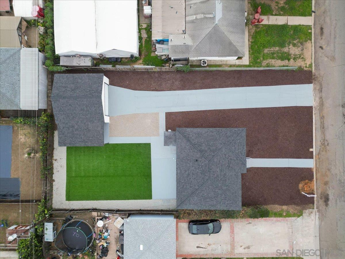 Detail Gallery Image 2 of 26 For 1347  Costa Ave, Chula Vista,  CA 91911 - 2 Beds | 1 Baths