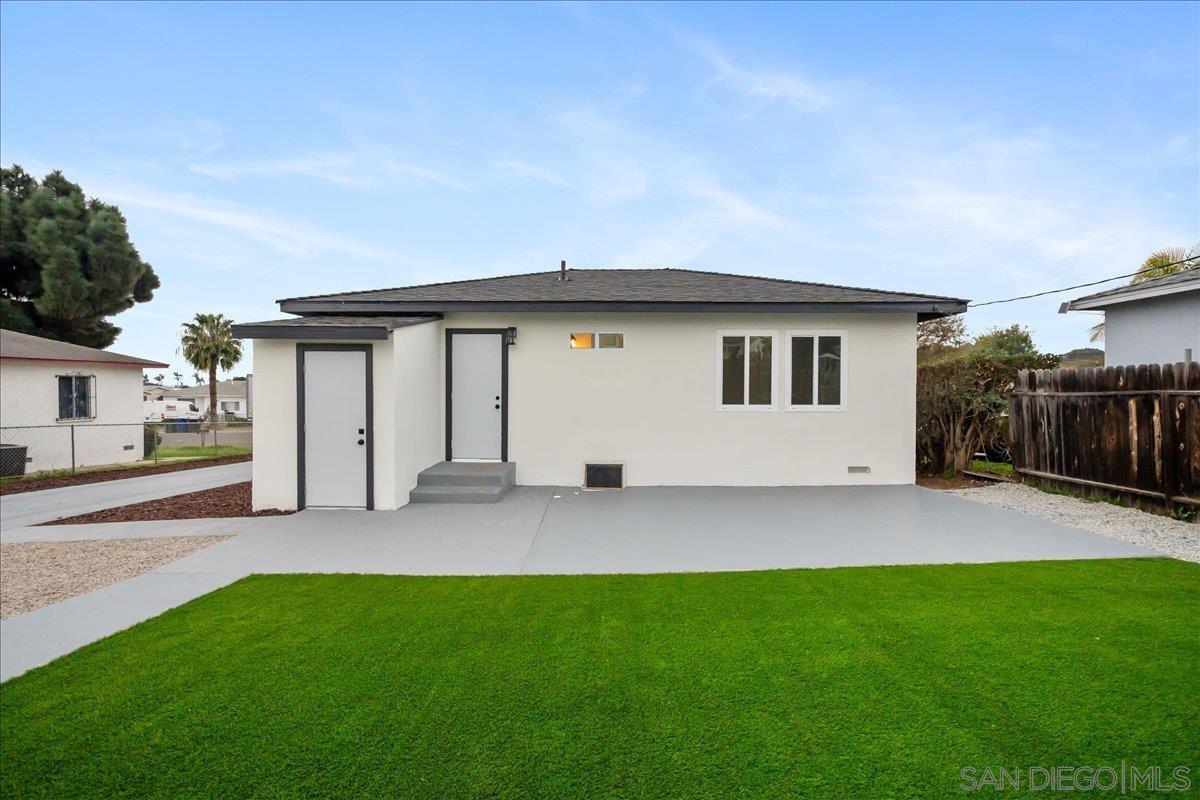 Detail Gallery Image 4 of 26 For 1347  Costa Ave, Chula Vista,  CA 91911 - 2 Beds | 1 Baths