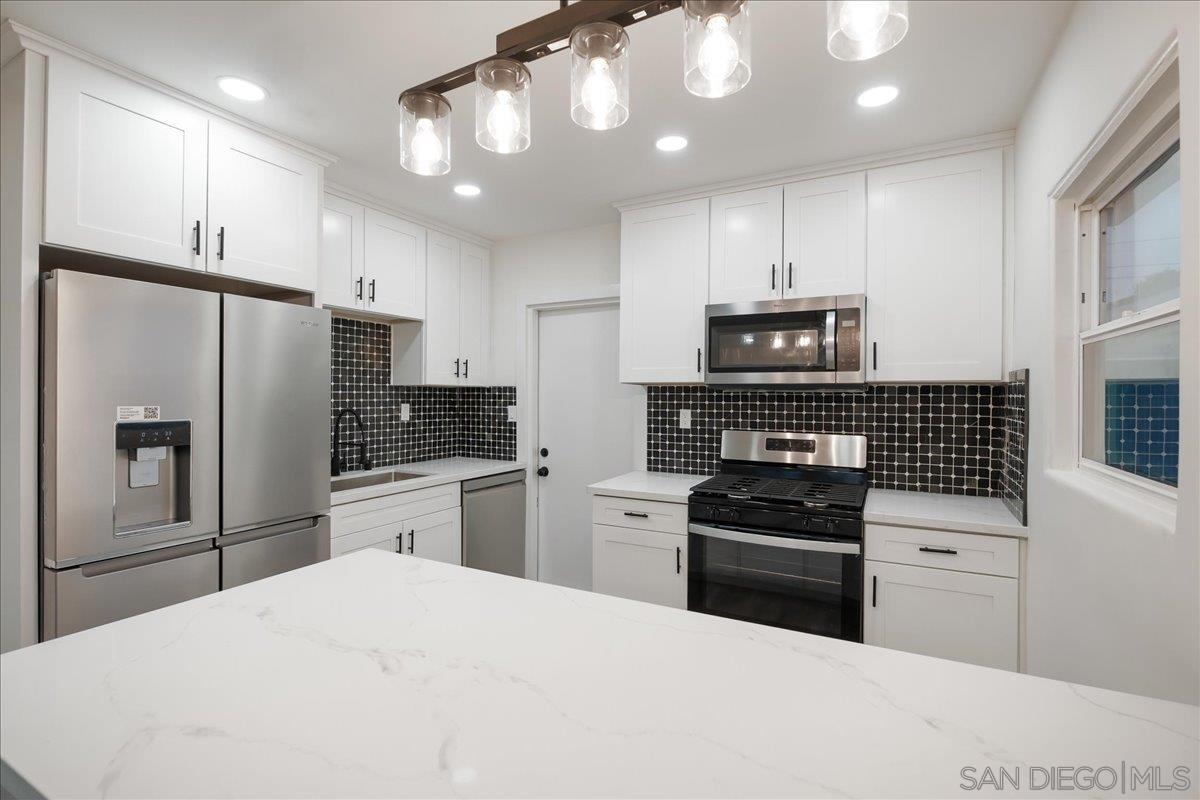 Detail Gallery Image 7 of 26 For 1347  Costa Ave, Chula Vista,  CA 91911 - 2 Beds | 1 Baths