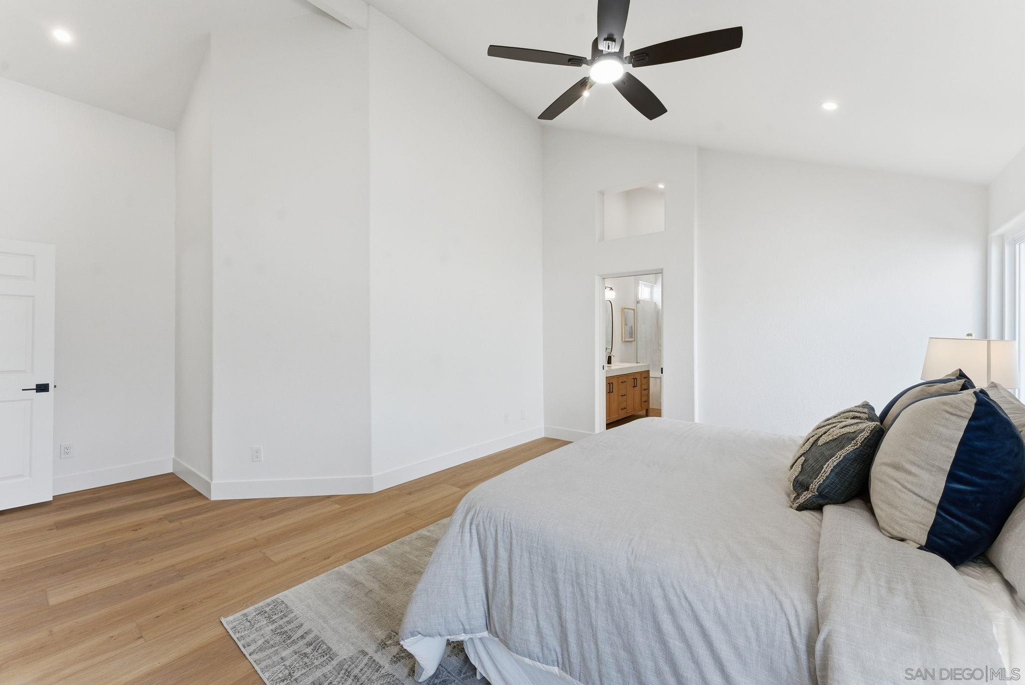 Detail Gallery Image 22 of 31 For 4744  Agora Way, Oceanside,  CA 92056 - 2 Beds | 2 Baths