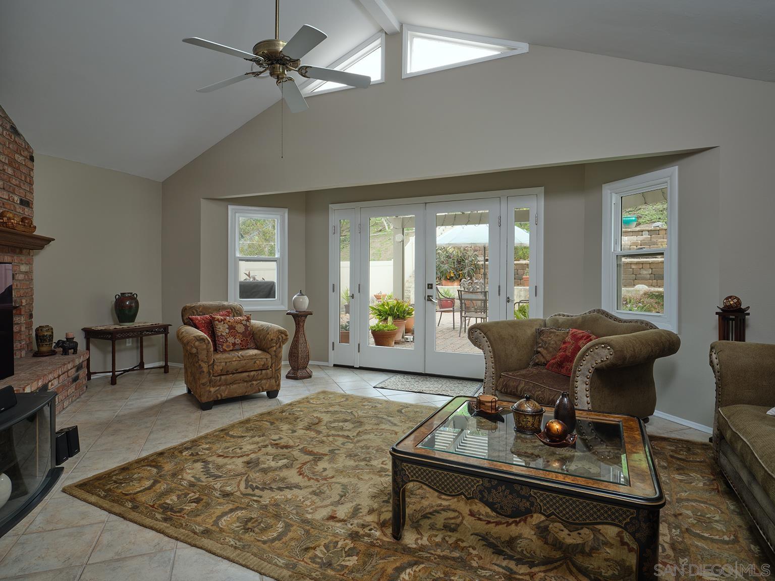 Detail Gallery Image 11 of 45 For 7949  Deerfield St, San Diego,  CA 92120 - 3 Beds | 2 Baths