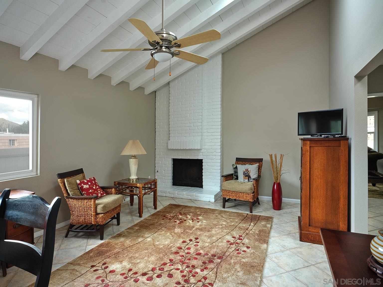 Detail Gallery Image 9 of 45 For 7949  Deerfield St, San Diego,  CA 92120 - 3 Beds | 2 Baths