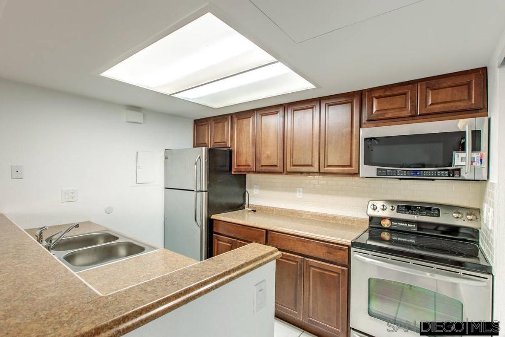 Detail Gallery Image 6 of 25 For 757  Eastshore Ter  209, Chula Vista,  CA 91913 - 2 Beds | 2 Baths