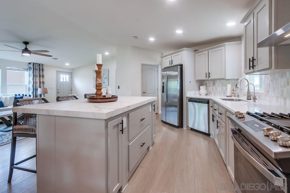 Detail Gallery Image 14 of 69 For 1401  El Norte Pkwy Spc 25  Spc 25,  San Marcos,  CA 92069 - 3 Beds | 2 Baths