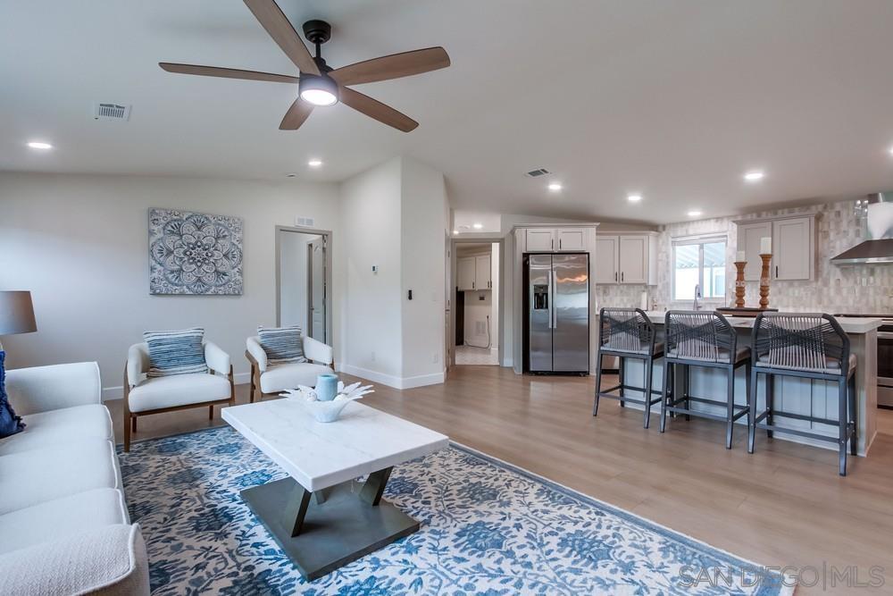 Detail Gallery Image 4 of 69 For 1401  El Norte Pkwy Spc 25  Spc 25,  San Marcos,  CA 92069 - 3 Beds | 2 Baths