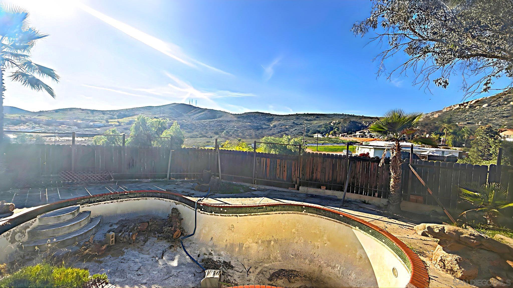 Detail Gallery Image 7 of 11 For 11041  Summit Avenue, Santee,  CA 92071 - – Beds | – Baths