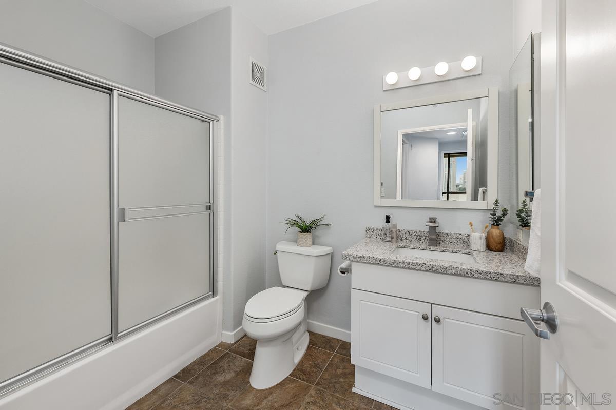 Detail Gallery Image 22 of 42 For 1501  Front St  #523,  San Diego,  CA 92101 - 3 Beds | 2 Baths