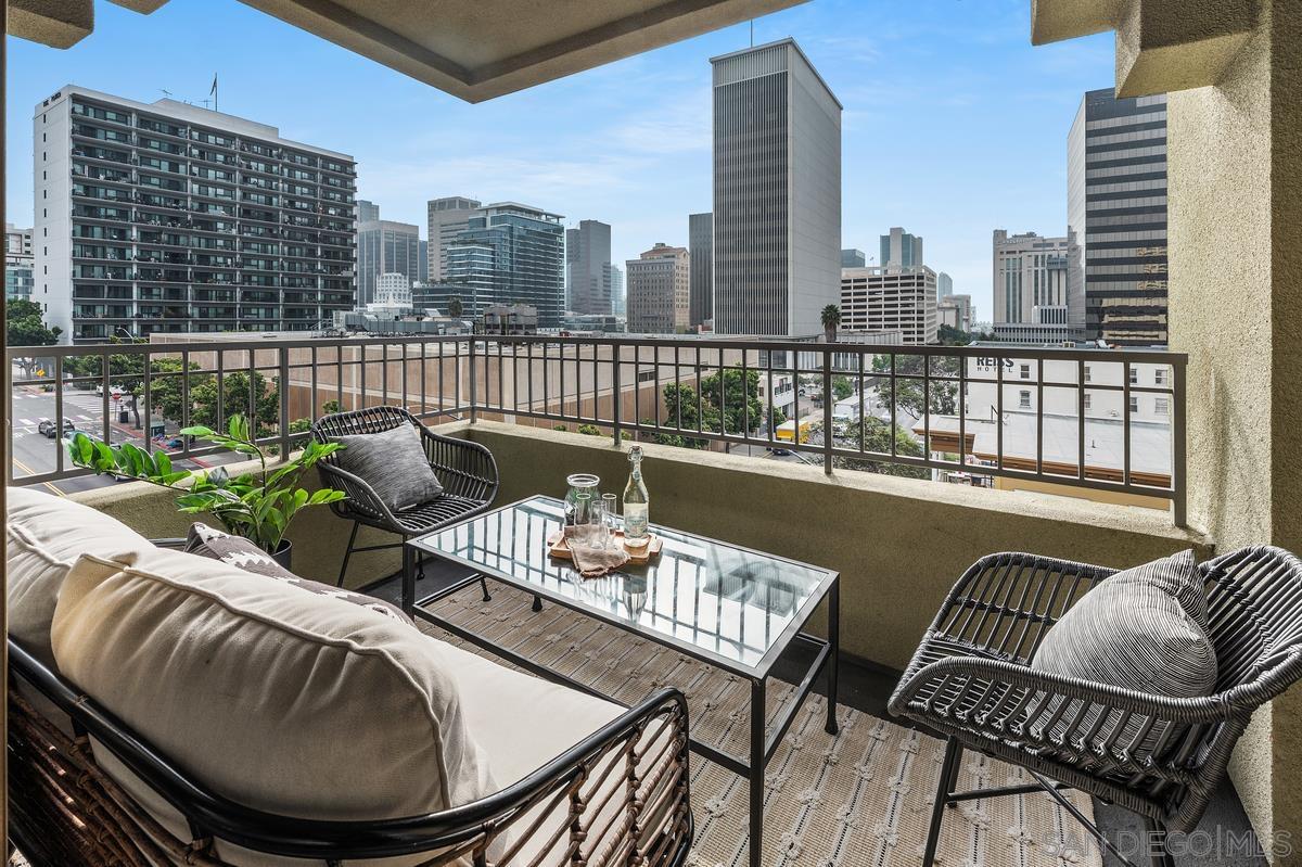 Detail Gallery Image 24 of 42 For 1501  Front St  #523,  San Diego,  CA 92101 - 3 Beds | 2 Baths