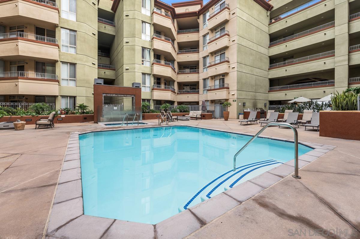 Detail Gallery Image 31 of 42 For 1501  Front St  #523,  San Diego,  CA 92101 - 3 Beds | 2 Baths