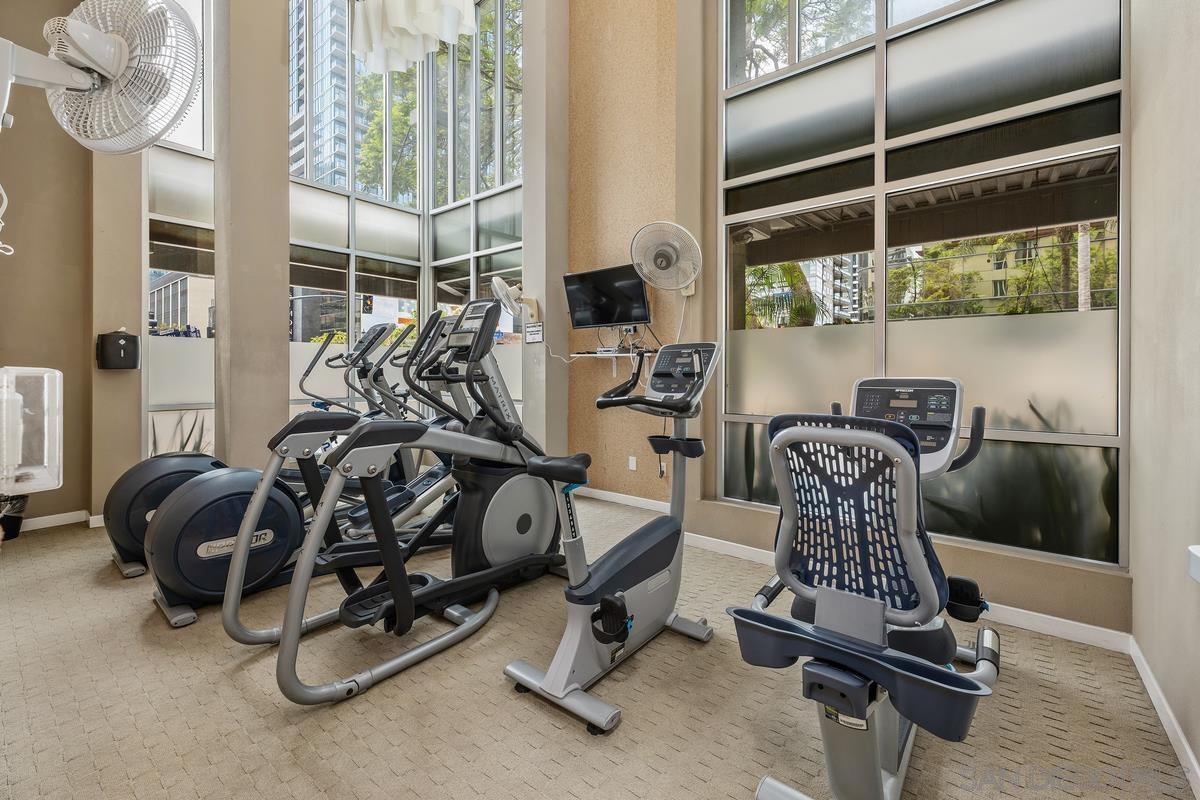 Detail Gallery Image 40 of 42 For 1501  Front St  #523,  San Diego,  CA 92101 - 3 Beds | 2 Baths