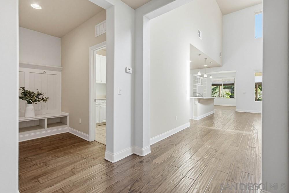 Detail Gallery Image 25 of 62 For 1513  Avila Ln, Vista,  CA 92083 - 5 Beds | 3/1 Baths