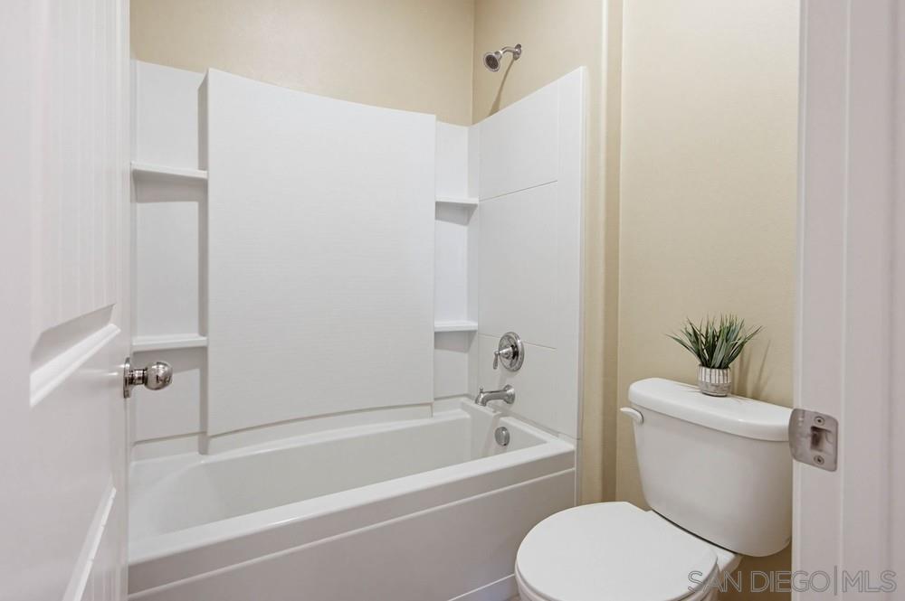 Detail Gallery Image 40 of 62 For 1513  Avila Ln, Vista,  CA 92083 - 5 Beds | 3/1 Baths