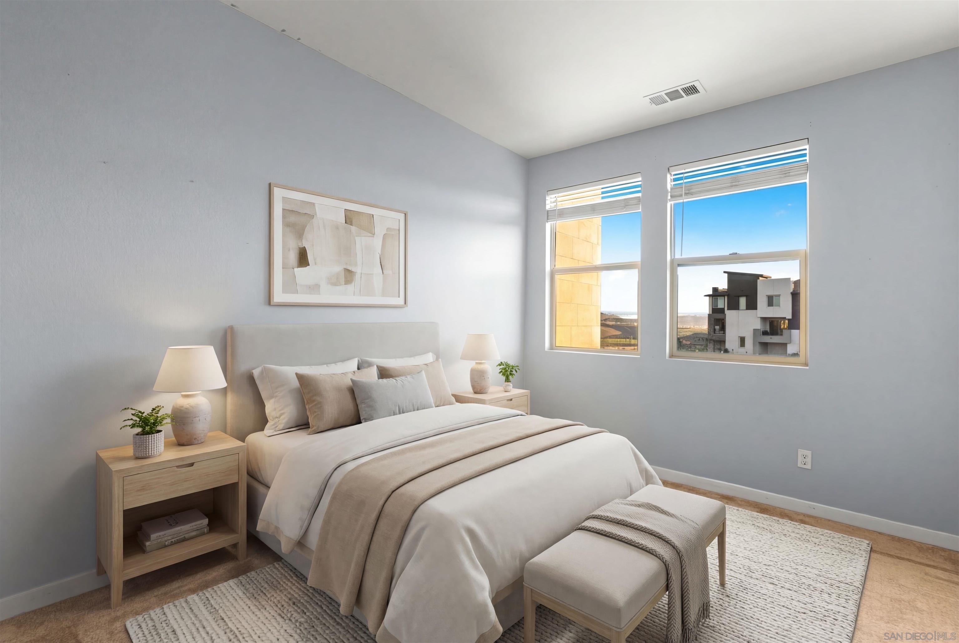 Detail Gallery Image 11 of 25 For 2076  Tango Loop  #UNIT 2,  Chula Vista,  CA 91915 - 3 Beds | 2/1 Baths