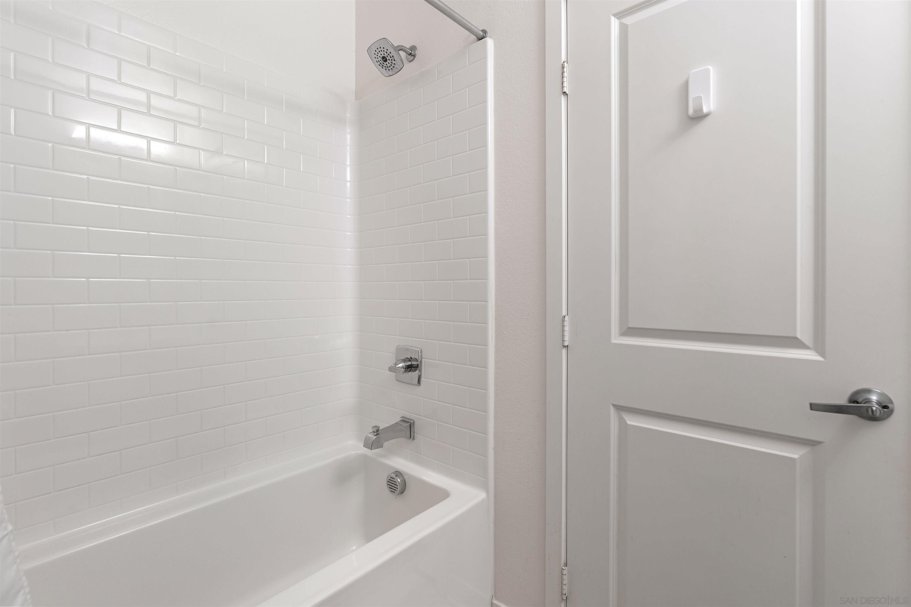 Detail Gallery Image 17 of 25 For 2076  Tango Loop  #UNIT 2,  Chula Vista,  CA 91915 - 3 Beds | 2/1 Baths