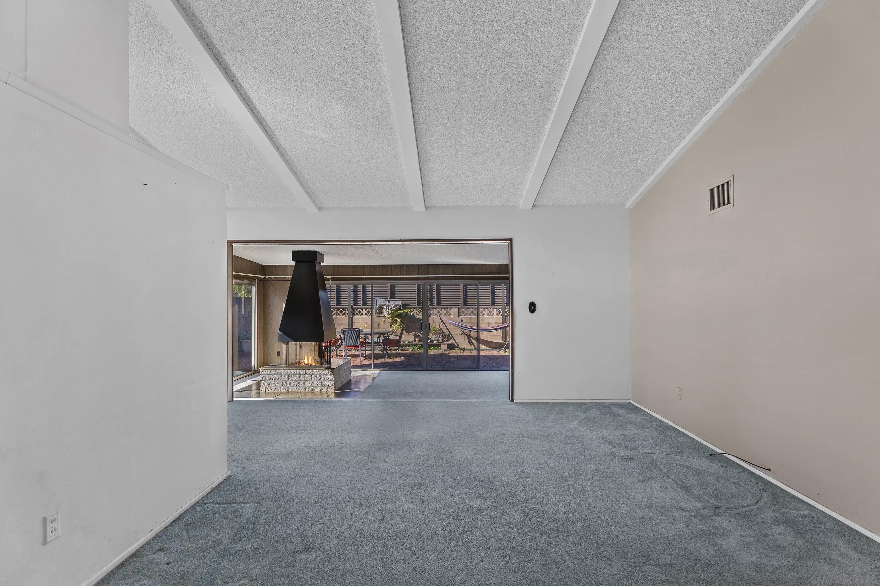 Detail Gallery Image 11 of 34 For 6542  Burgundy St, San Diego,  CA 92120 - 4 Beds | 2 Baths