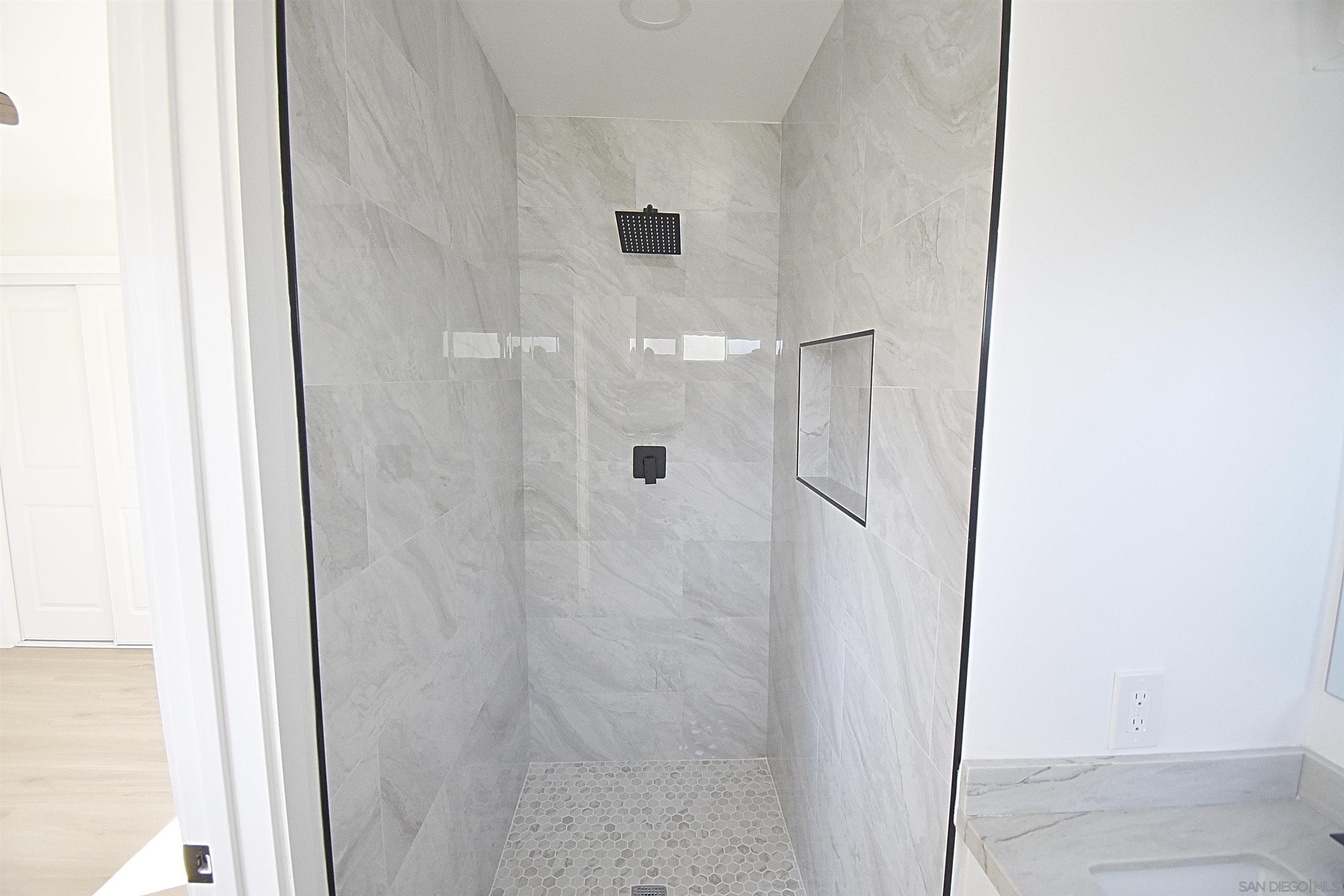 Detail Gallery Image 27 of 44 For 4646  Coconino Way, San Diego,  CA 92117 - 4 Beds | 3 Baths