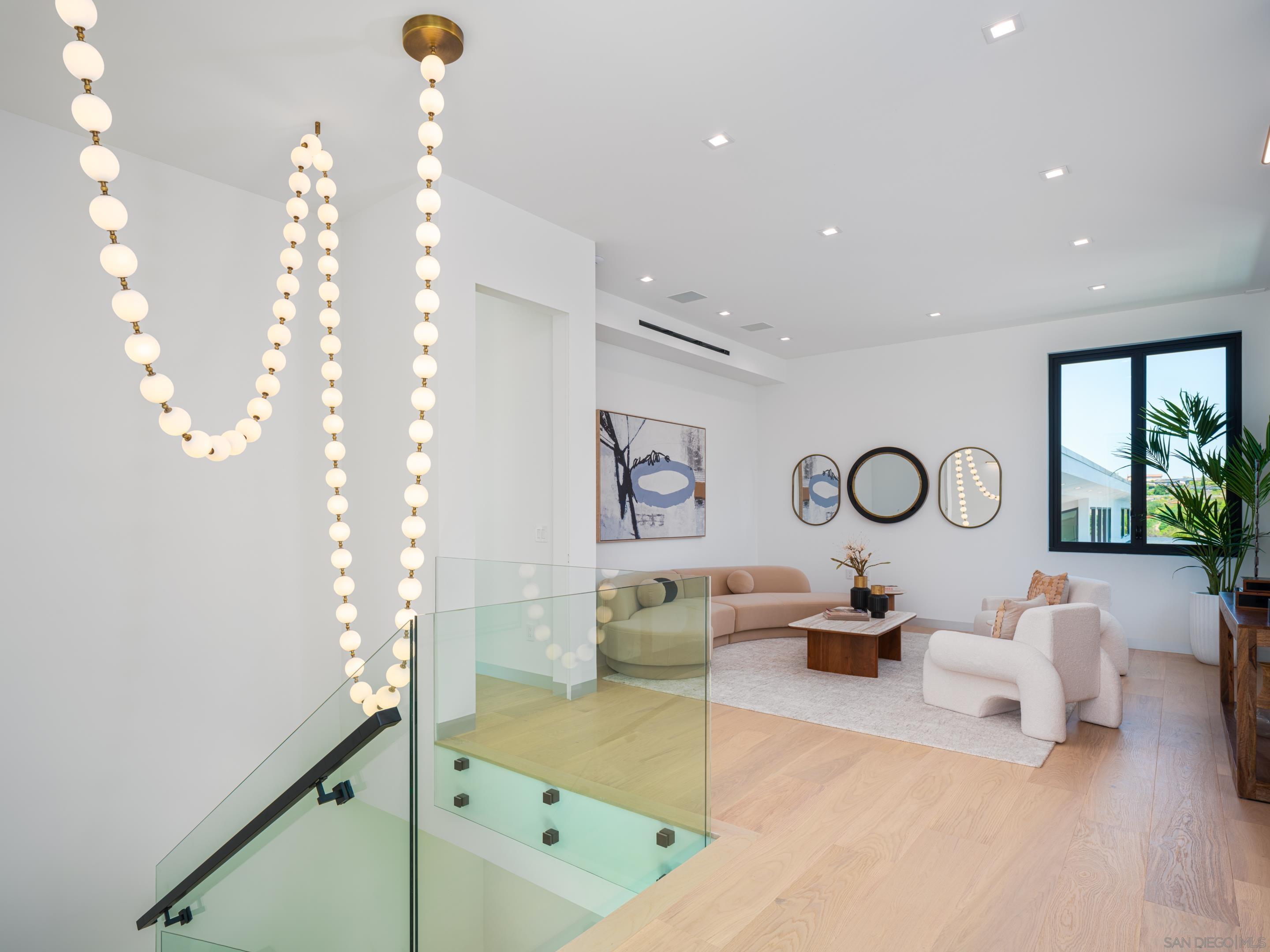 Detail Gallery Image 46 of 53 For 6283  La Jolla Scenic Drive S, La Jolla,  CA 92037 - 8 Beds | 7/2 Baths