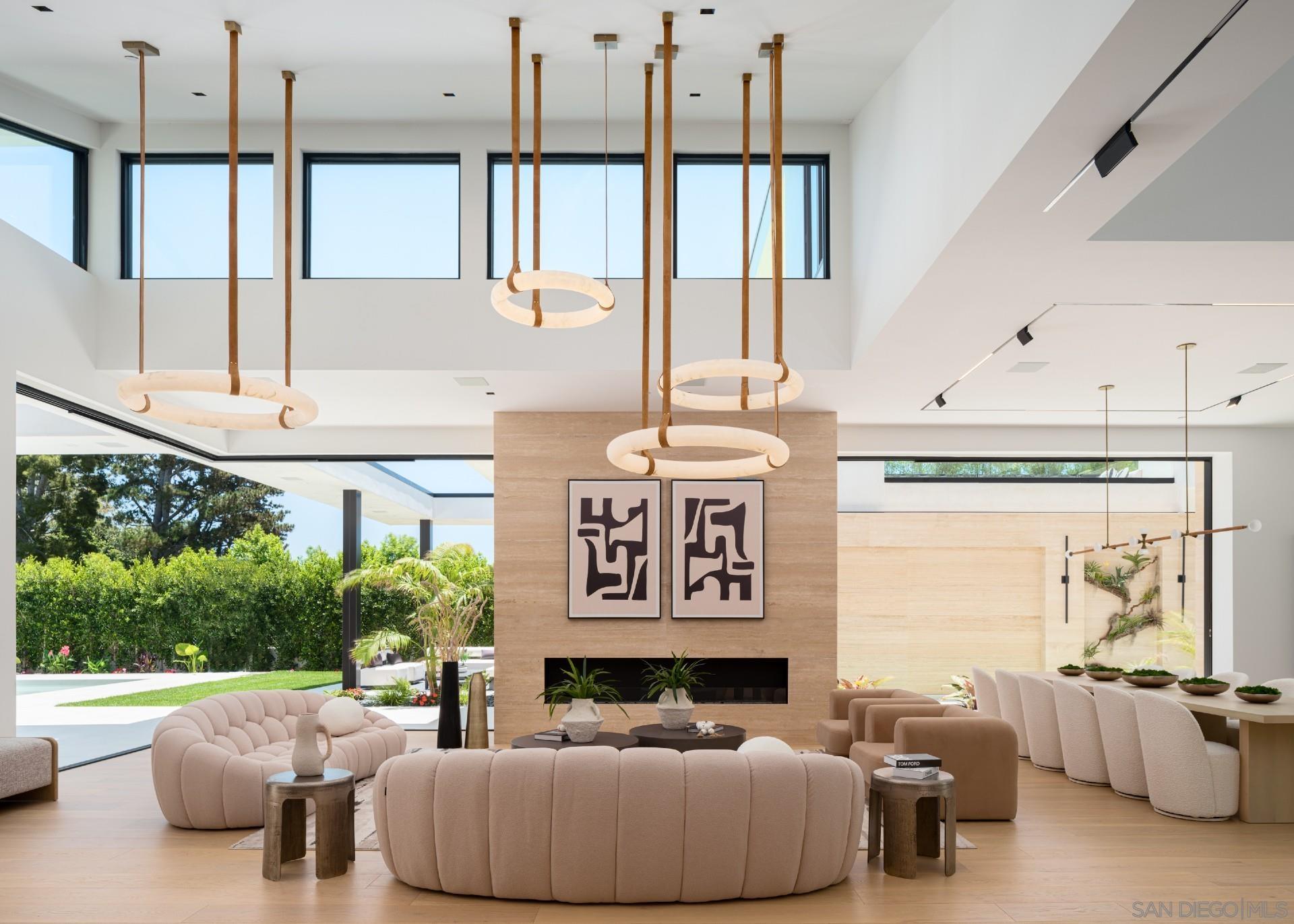 Detail Gallery Image 7 of 53 For 6283  La Jolla Scenic Drive S, La Jolla,  CA 92037 - 8 Beds | 7/2 Baths