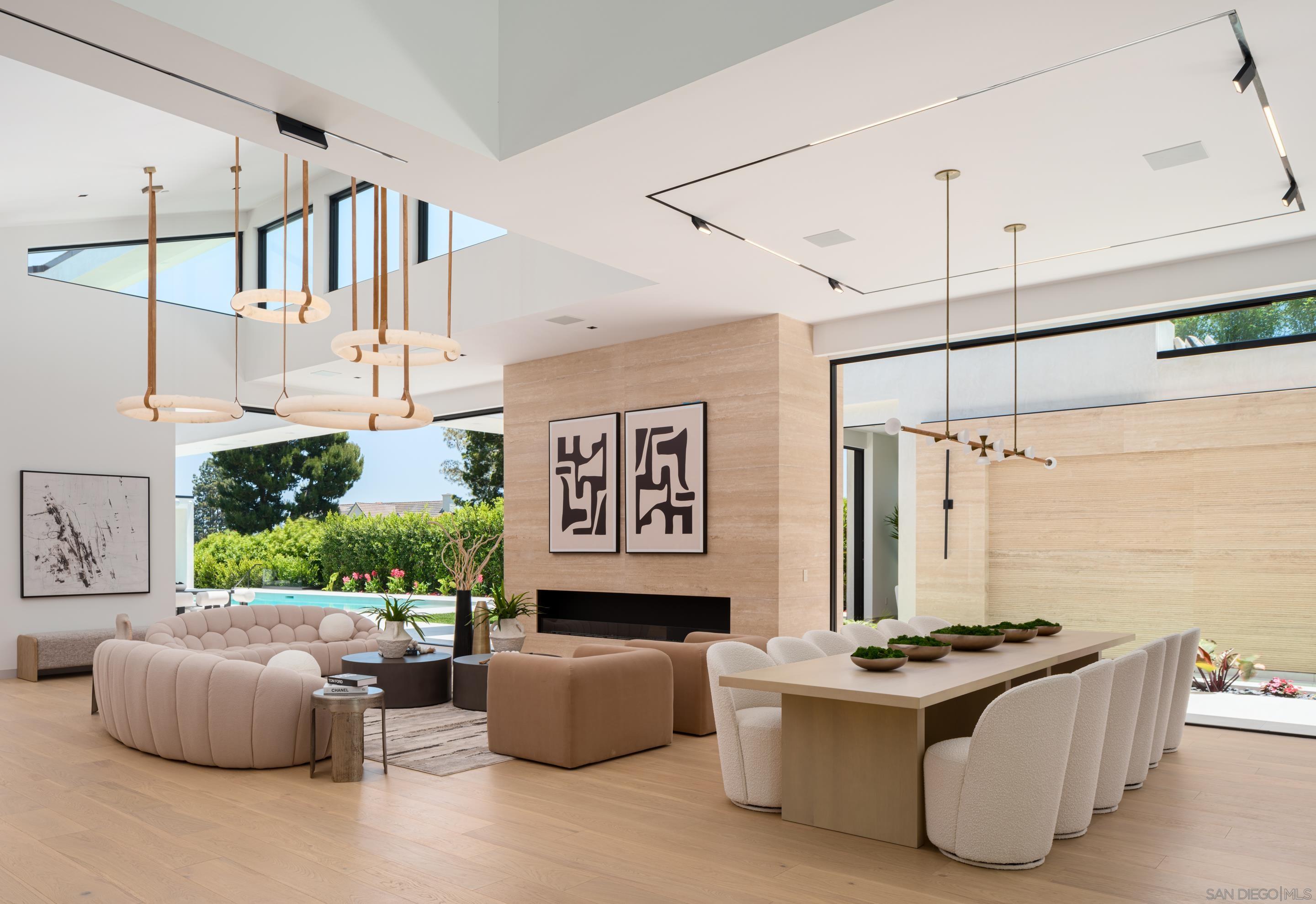 Detail Gallery Image 8 of 53 For 6283  La Jolla Scenic Drive S, La Jolla,  CA 92037 - 8 Beds | 7/2 Baths