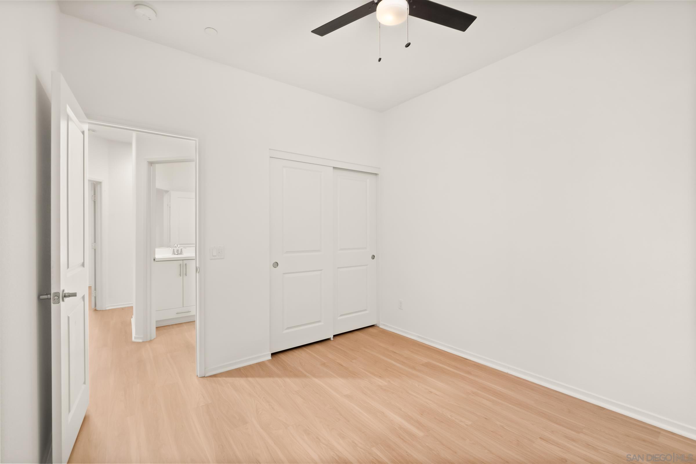 Detail Gallery Image 34 of 52 For 1118  via Lucero, Oceanside,  CA 92056 - 4 Beds | 3/1 Baths