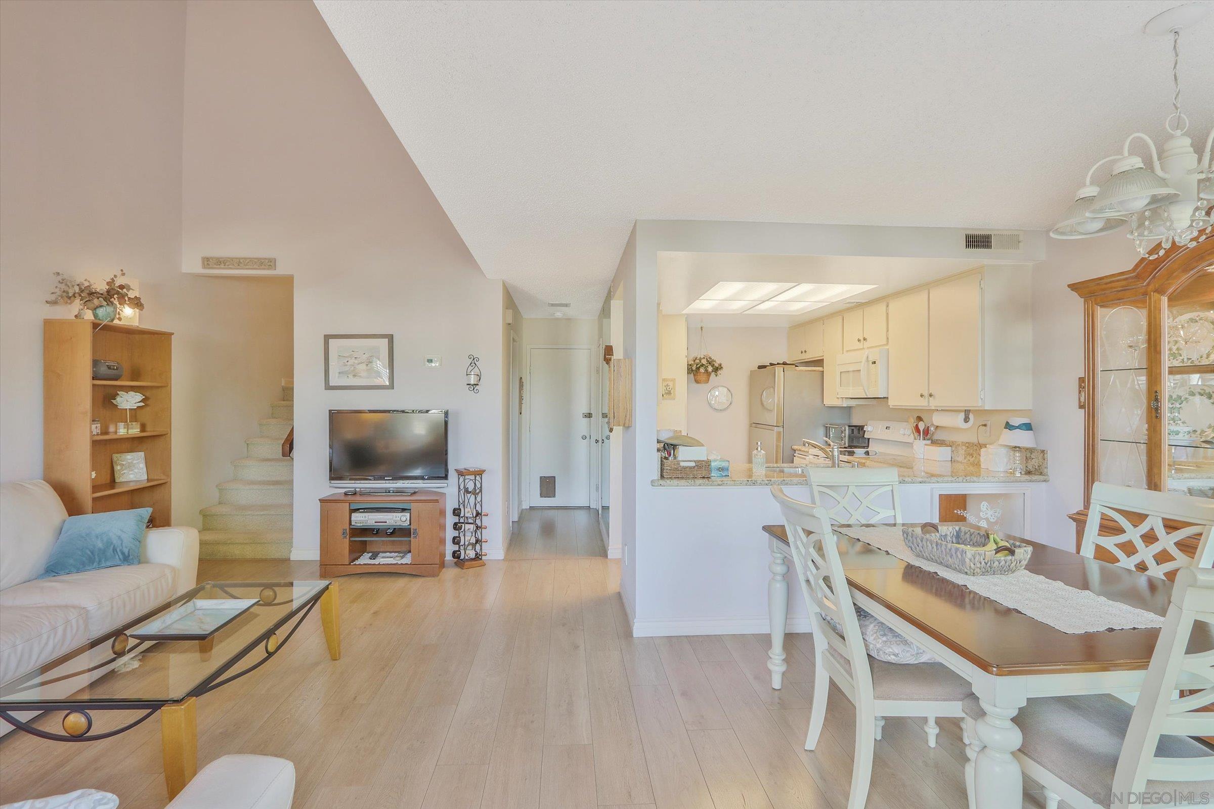 Front Image Thumbnail for SD260001770