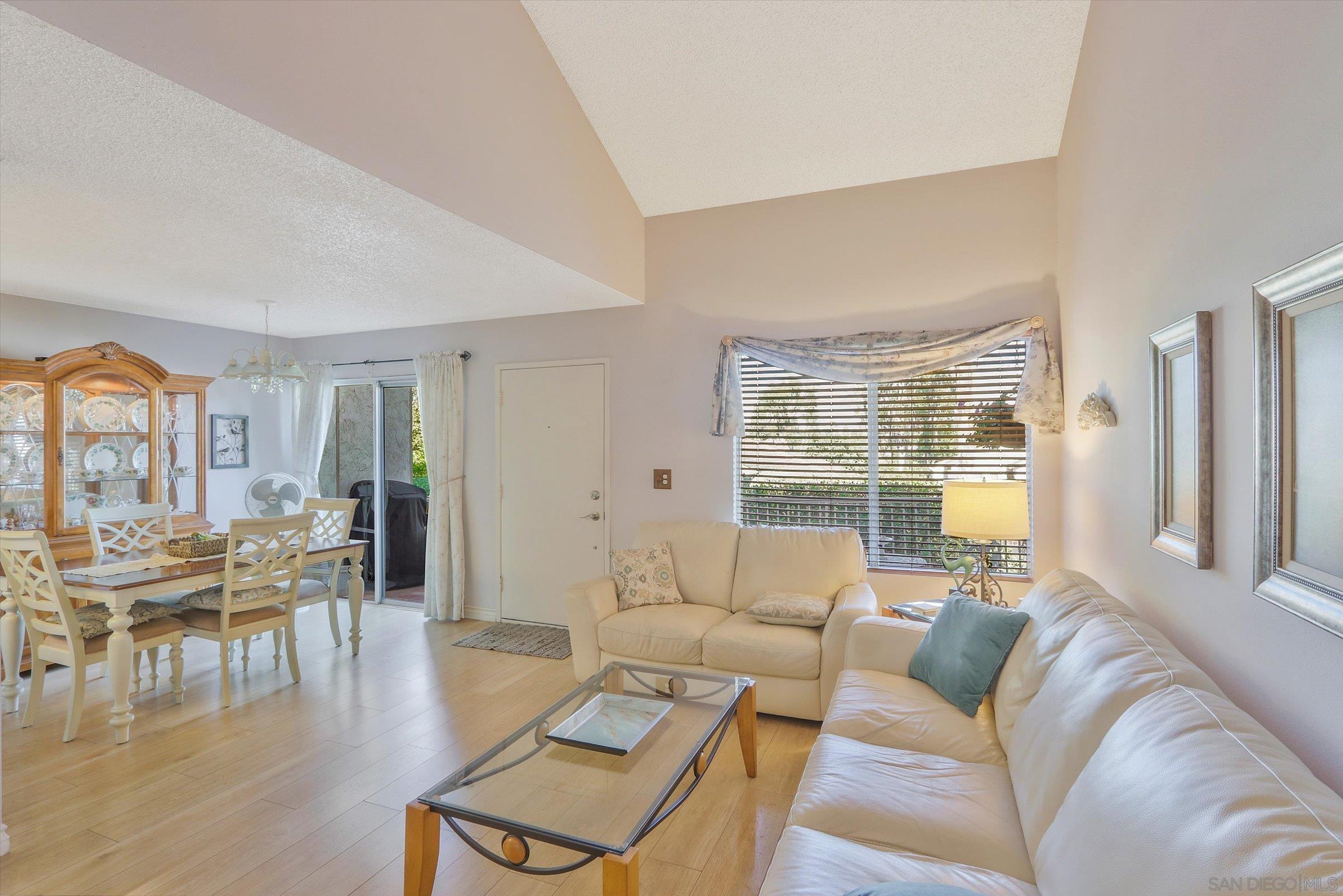 Detail Gallery Image 12 of 31 For 5430  Baltimore  #51,  La Mesa,  CA 91942 - 2 Beds | 1/1 Baths