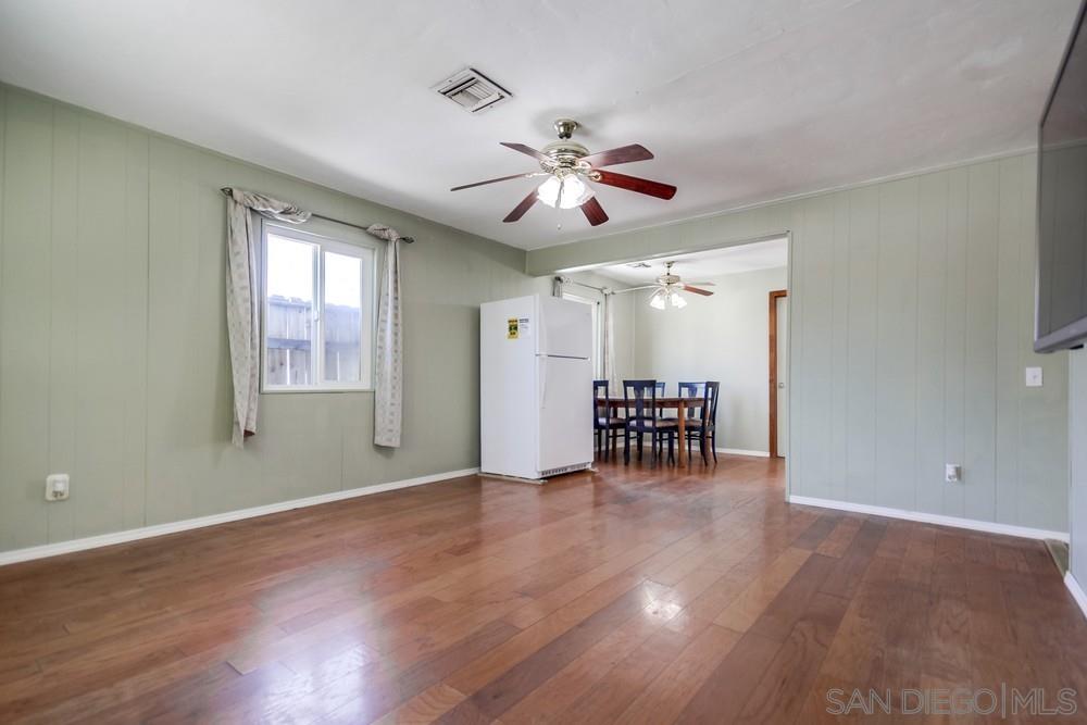 Detail Gallery Image 12 of 54 For 8749  Cottonwood Avenue, Santee,  CA 92071 - 3 Beds | 1/1 Baths