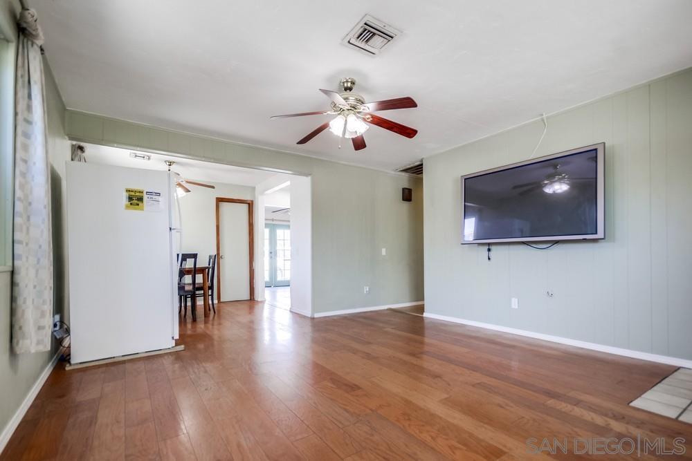 Detail Gallery Image 17 of 54 For 8749  Cottonwood Avenue, Santee,  CA 92071 - 3 Beds | 1/1 Baths